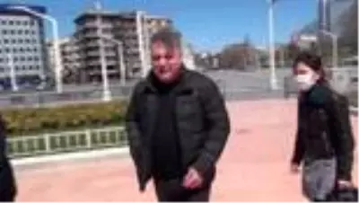 Taksim'de ceza yiyen vatandaştan ilginç sosyal mesafe tepkisi: 'Cehalet seviyesi bu olan halka... Taksim'de ceza yiyen vatandaştan ilginç sosyal mesafe tepkisi: 'Cehalet seviyesi bu olan halka...