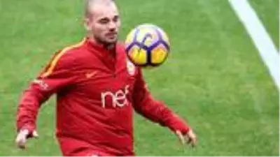 Wesley Sneijder, Galatasaray'ın başına geçmek istiyor Wesley Sneijder, Galatasaray'ın başına geçmek istiyor