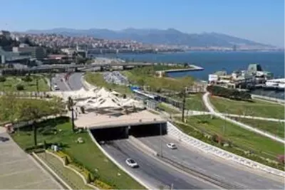 Yurt genelinde 'Evde kal' çağrısına büyük oranda uyuluyor Yurt genelinde 'Evde kal' çağrısına büyük oranda uyuluyor