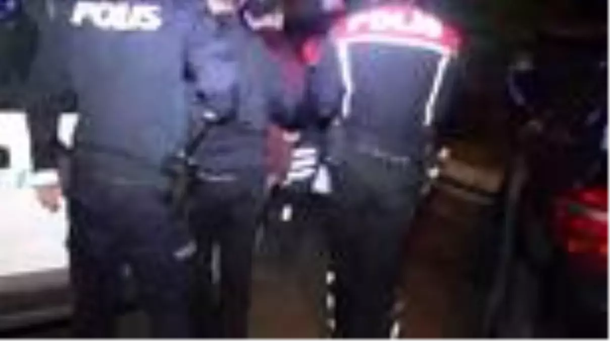 Adana'da polise mukavemet gösteren 4 kişi gözaltına alındı