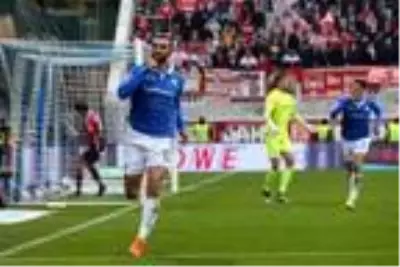 Almanya'da Darmstadt 98 forması giyen golcü futbolcu Serdar Dursun DHA'ya konuştu Almanya'da Darmstadt 98 forması giyen golcü futbolcu Serdar Dursun DHA'ya konuştu
