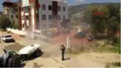 ANTALYA Üreticiler Demre'yi dezenfekte etti ANTALYA Üreticiler Demre'yi dezenfekte etti