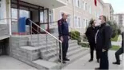 Başkan Demirbaş, güvenlik güçlerini ve fırınları ziyaret etti