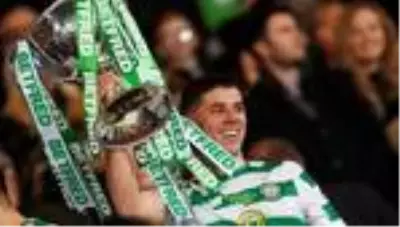Celtic'te oyuncular ile teknik ekibin maaşlarında indirim ve erteleme Celtic'te oyuncular ile teknik ekibin maaşlarında indirim ve erteleme