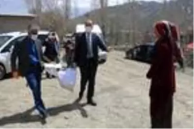 Esendere Belediyesi'nden 500 aileye gıda yardımı Esendere Belediyesi'nden 500 aileye gıda yardımı
