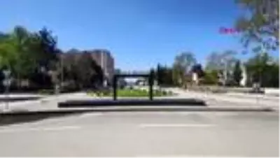 Osmaniye'de cadde ve sokaklar boş kaldı Osmaniye'de cadde ve sokaklar boş kaldı