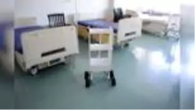 Pandemi servisindeki hastalara robotlar hizmet edecek