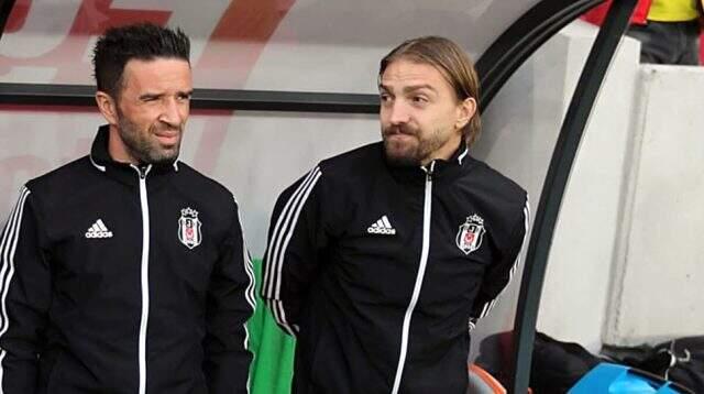 Fenerbahçe Başkanı Ali Koç, Caner ve Gökhan'a sıcak bakıyor Fenerbahçe Başkanı Ali Koç, Caner ve Gökhan'a sıcak bakıyor