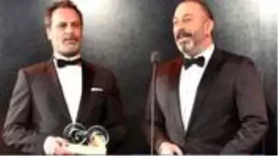 Ozan Güven'den muhabirin Cem Yılmaz sorusuna tepki: Bana ne lan Cem'den Ozan Güven'den muhabirin Cem Yılmaz sorusuna tepki: Bana ne lan Cem'den