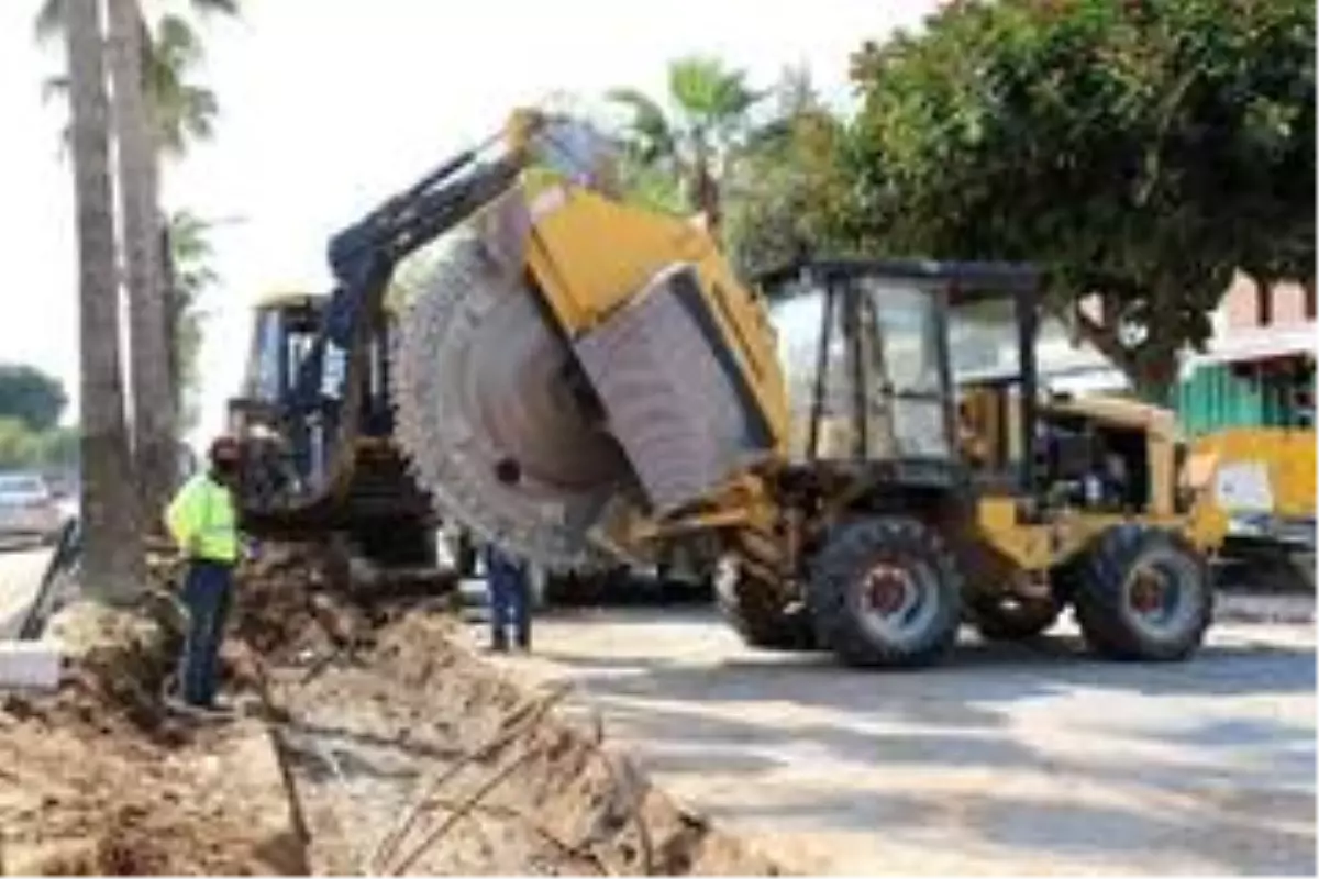 Başkan Yücel yapım çalışmalarını inceledi