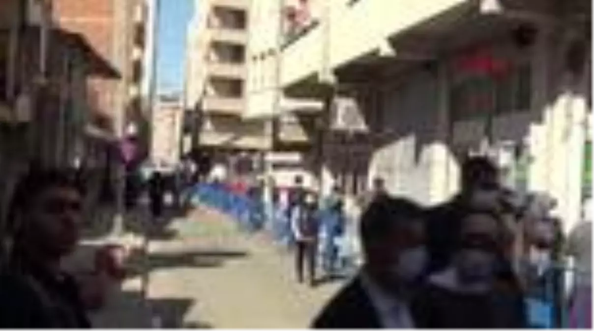 Batman'da sosyal mesafeye uyulmadı