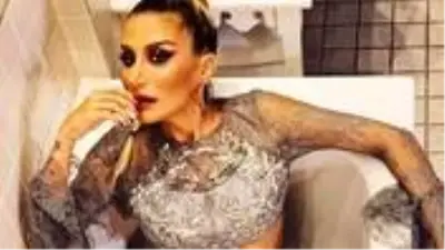 İrem Derici, karantina pozlarını paylaştı: Bu kadar güzelleşeceğimi bilseydim çoktan tıkardım eve kendimi İrem Derici, karantina pozlarını paylaştı: Bu kadar güzelleşeceğimi bilseydim çoktan tıkardım eve kendimi