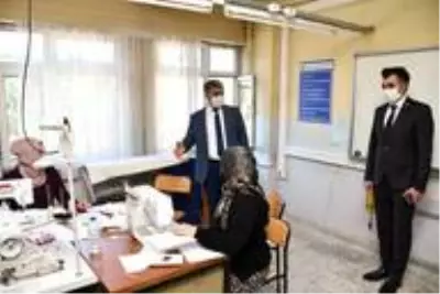 Maske üretim makinesi ile maske üretimine başlandı Maske üretim makinesi ile maske üretimine başlandı