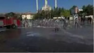 Mehter marşlı 'dezenfekte' klibi