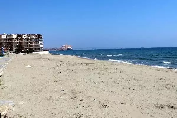 Tekirdağ�da tatilcilerin uğrak yeri sahiller ıssız kaldı