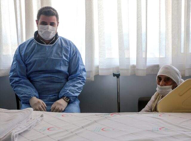 107 yaşındaki asırlık nine virüsü yendi