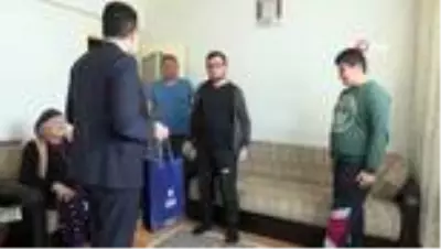 Başkandan futbol topu isteyen Furkan'ın isteği yerine getirildi Başkandan futbol topu isteyen Furkan'ın isteği yerine getirildi