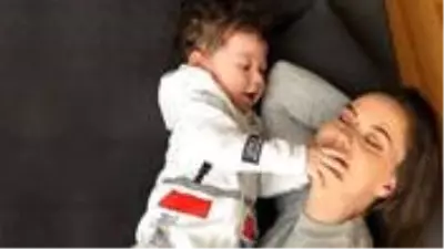 Fahriye Evcen’den oğlunun 1. yaşına duygusal kutlama: Sen kalbimin ta kendisiymişsin