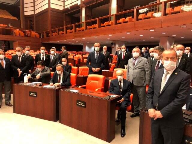 Hakkında çeşitli spekülasyonlar yapılan Bahçeli, Meclis'teki infaz yasası görüşmelerine katıldı.