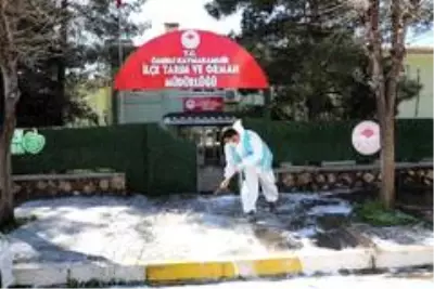 Mardin'de dezenfekte çalışmaları aralıksız sürüyor Mardin'de dezenfekte çalışmaları aralıksız sürüyor