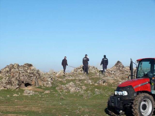 Muş'ta kaybolan 4 yaşındaki kız çocuğunu arama çalışmaları sürüyor