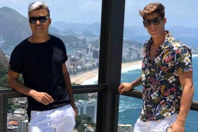 Neymar'ın annesinin sevgilisi Tiago Ramos'un, daha önce erkek bir iş adamıyla birlikte olduğu ortaya çıktı