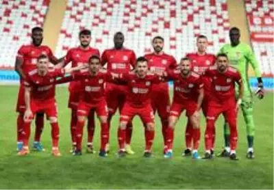 Sivasspor'un en hırçın ismi Isaac Cofie