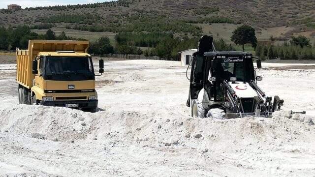 Tepki çeken görüntüler sonrası Salda Gölü proje alanına vatandaşların 7/24 izleyebilmesi için kamera sistemi kurulacak.