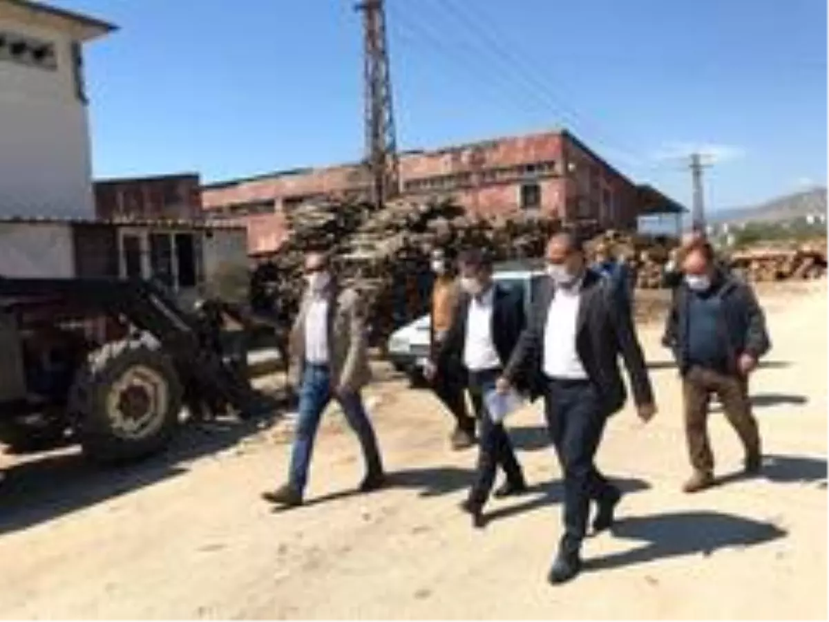 AK Parti'den sanayi esnafına maske