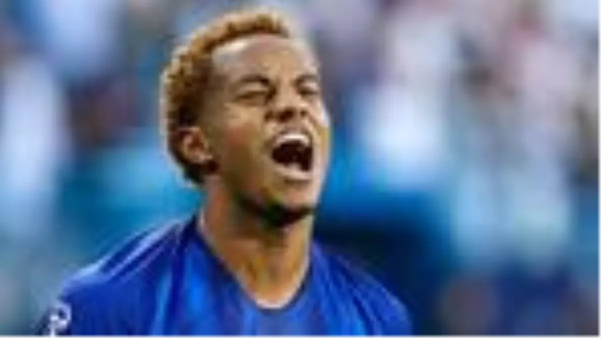 Beşiktaş'a Perulu kanat: Andre Carrillo