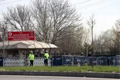 Cezaevlerinden tahliyeler başladı