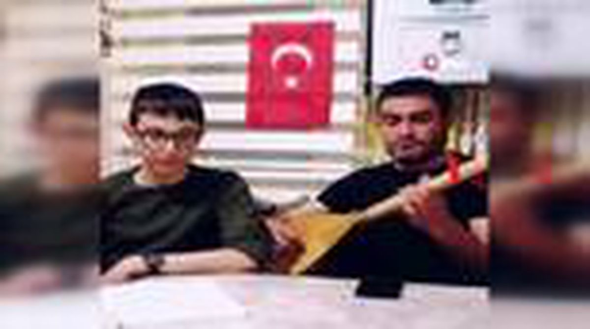 Erzincanlı baba-oğul, Bakan Soylu'ya türkü yazdı
