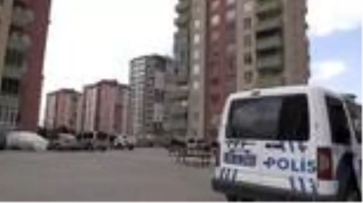 63 daireli site Kovid-19 nedeniyle karantinaya alındı