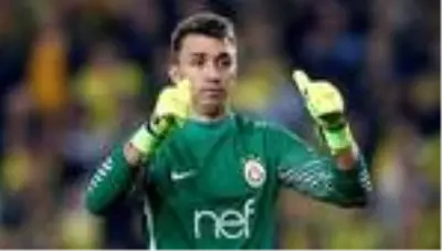 Fernando Muslera: 'Galatasaray taraftarlarını çok özlüyorum' Fernando Muslera: 'Galatasaray taraftarlarını çok özlüyorum'