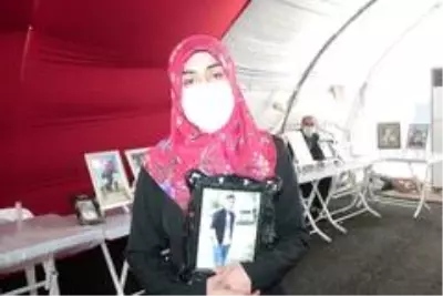 HDP'li Eğil Belediye Başkanının tutuklanması evlat nöbetindeki aileleri mutlu etti HDP'li Eğil Belediye Başkanının tutuklanması evlat nöbetindeki aileleri mutlu etti