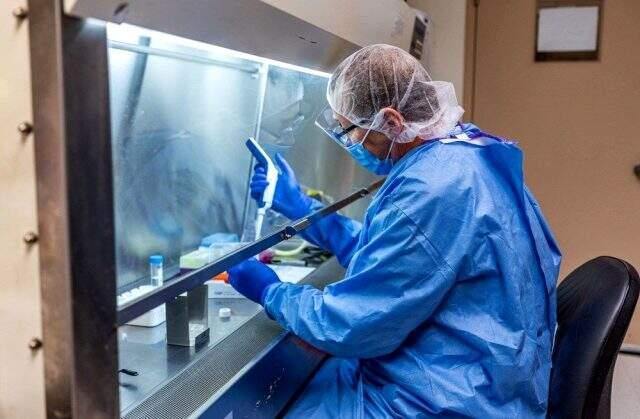 İngiltere, koronavirüs aşısı için insan üzerindeki testlere gelecek hafta başlayacak