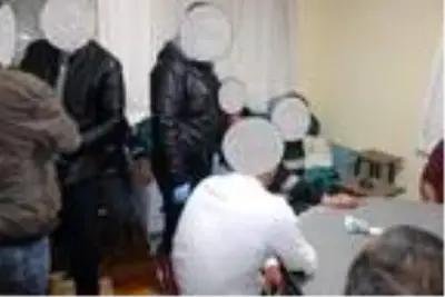 Kumar oynayan 19 kişiye koronavirüs cezası Kumar oynayan 19 kişiye koronavirüs cezası