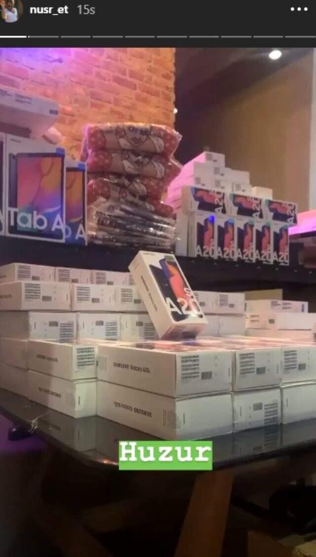 Sosyetik kasap Nusret Gökçe, 25 bin hayranına hediye gönderiyor