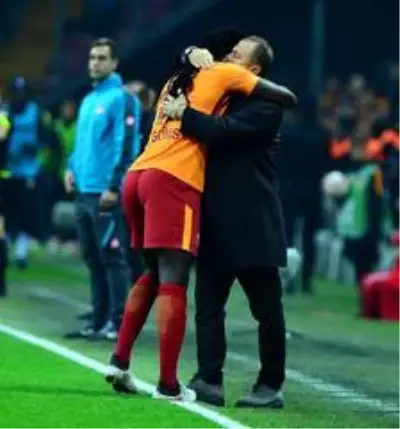 Bafetimbi Gomis, Fatih Terim'i seçti!