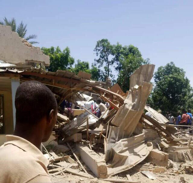 Çad'da savaş uçağından eve obüs mermisi düştü, 5 kişi öldü