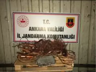 Jandarma, kablo hırsızlarına göz açtırmadı