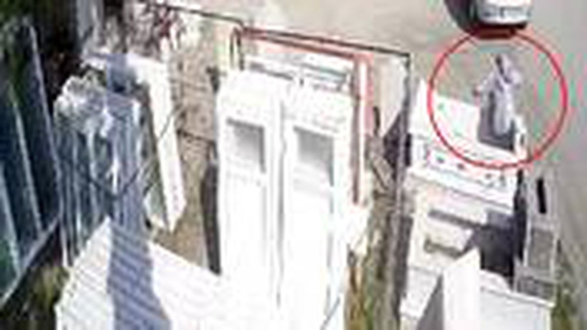 Samsun'da boş mezarın içine düşen kadının o anları kamerada