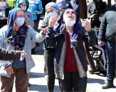 Rize'de öldürülen AK Parti Fındıklı İlçe Başkan Yardımcısı Gamze Pala toprağa verildi