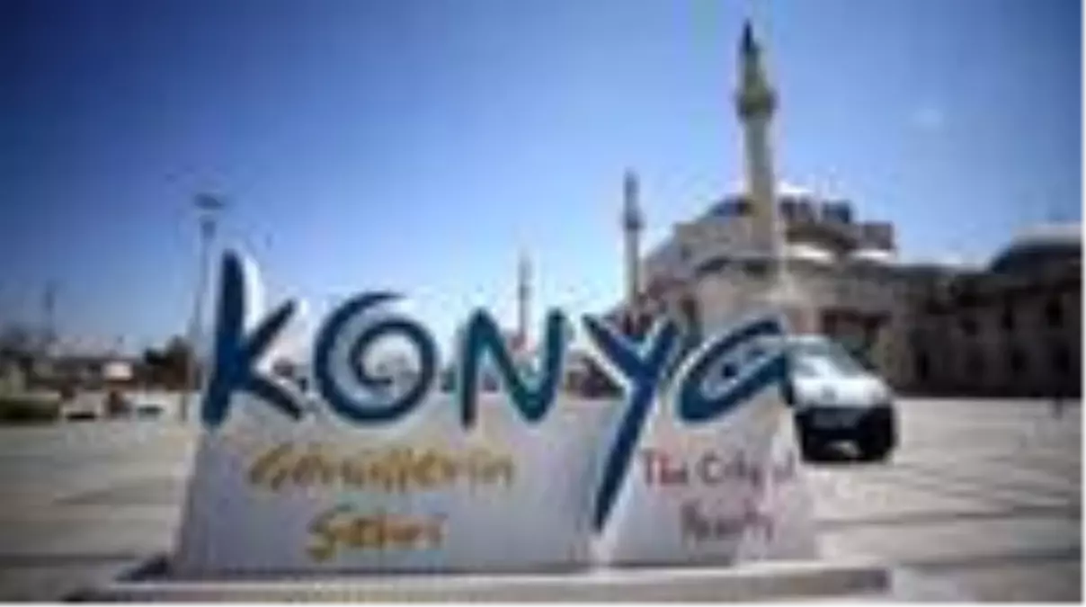 Sokağa çıkma kısıtlamasına saatler kala hareketlilik yaşandı