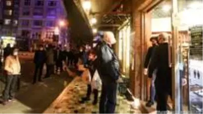 Sokağa çıkma yasağı getirilen 31 ilde araştırma yapıldı: 10 Nisan gecesi sokağa çıkanlar ne aldı? Sokağa çıkma yasağı getirilen 31 ilde araştırma yapıldı: 10 Nisan gecesi sokağa çıkanlar ne aldı?