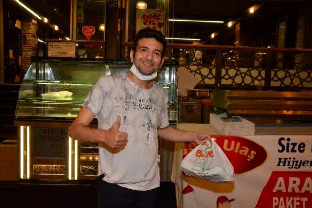 Adanalılar, sokağa çıkma yasağı öncesi kebapçılara koştu