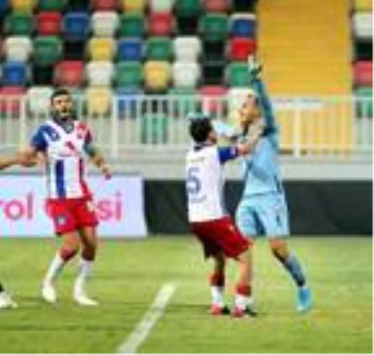 Altınordu'da Erhan eldivenleri vermedi