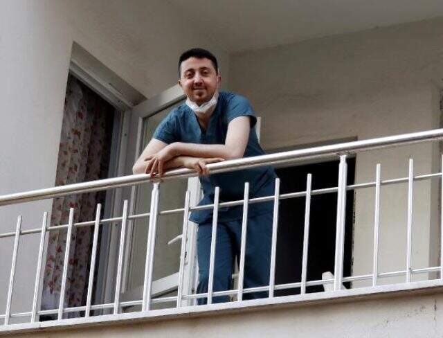 Koronayı yenen sağlık çalışanı, gün gün neler yaşadığını anlattı: Grip zannettim