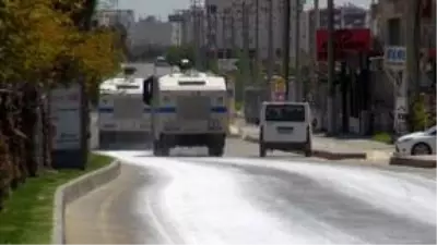 Mardin'de caddeler TOMA tarafından köpüklü suyla yıkandı Mardin'de caddeler TOMA tarafından köpüklü suyla yıkandı