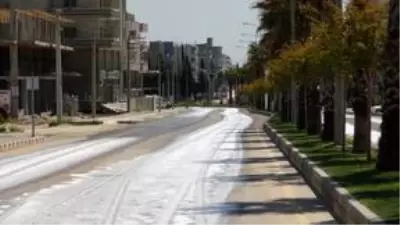 Mardin'de caddeler TOMA tarafından köpüklü suyla yıkandı Mardin'de caddeler TOMA tarafından köpüklü suyla yıkandı